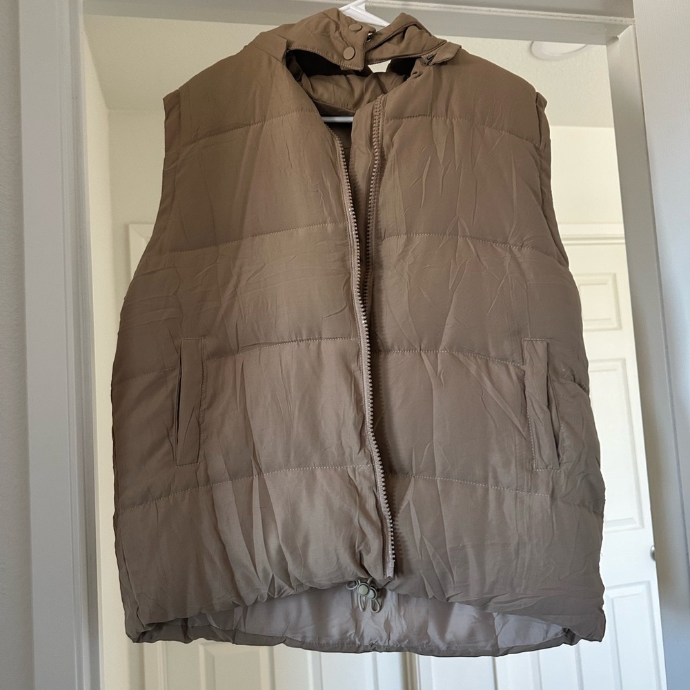 Men's Tan Puffer Vest